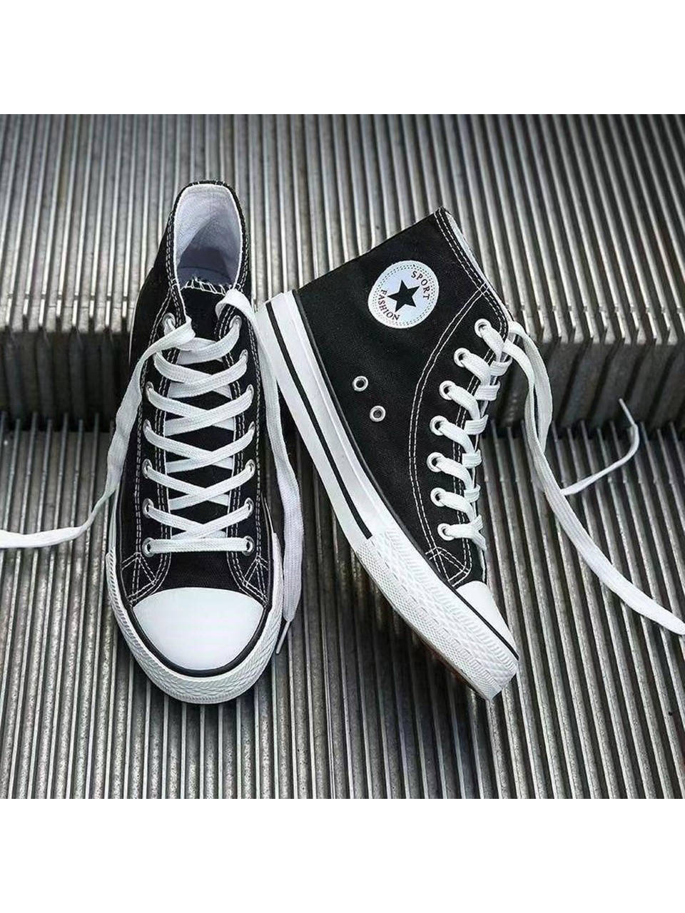 Converse Chuck Taylor Ayakkabı