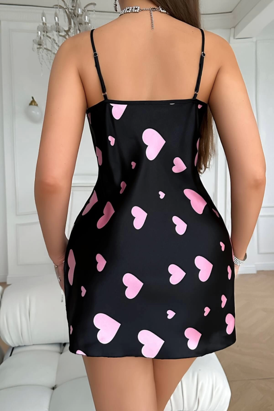Pembe Kalp Desenli Siyah Saten Gecelik